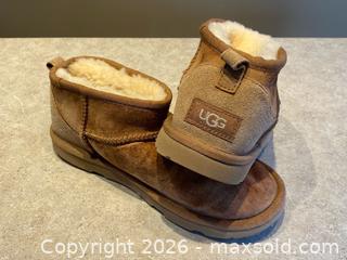 MaxSold Auction: UGG Ankle Boots – Chestnut Suede – Shearling Lined – Women’s Size 5 - London (Ontario, Canada) PARTNER MANAGED Downsizing Online Auction - Trillium Crescent