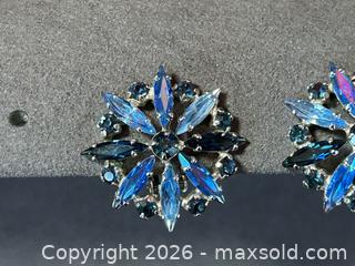 MaxSold Auction: Vintage Blue Marquise Starburst Signed Sherman Clip-On Earrings - London (Ontario, Canada) PARTNER MANAGED Downsizing Online Auction - Trillium Crescent