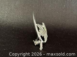 MaxSold Auction: Vintage Bond Boyd Sterling Silver Maple Leaf Brooch – Canadian Jewelry - London (Ontario, Canada) PARTNER MANAGED Downsizing Online Auction - Trillium Crescent