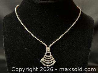 MaxSold Auction: Vintage Crystal Rhinestone Fan Pendant Necklace 14in - London (Ontario, Canada) PARTNER MANAGED Downsizing Online Auction - Trillium Crescent