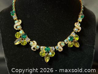 MaxSold Auction: Vintage Emerald & Peridot Rhinestone Bib Necklace 15in Gold Tone AB Accents - London (Ontario, Canada) PARTNER MANAGED Downsizing Online Auction - Trillium Crescent