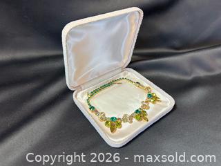 MaxSold Auction: Vintage Emerald & Peridot Rhinestone Bib Necklace 15in Gold Tone AB Accents - London (Ontario, Canada) PARTNER MANAGED Downsizing Online Auction - Trillium Crescent