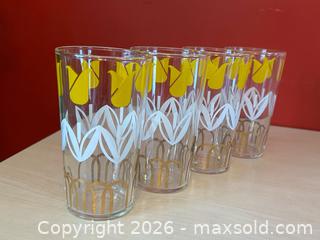 MaxSold Auction: Vintage Floral Drinking Glasses – Yellow Tulip Pattern - London (Ontario, Canada) PARTNER MANAGED Downsizing Online Auction - Trillium Crescent