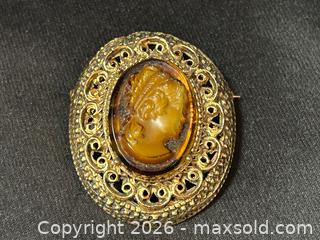 MaxSold Auction: Vintage Florenza Cameo Brooch – Gold Tone Filigree, Victorian Revival - London (Ontario, Canada) PARTNER MANAGED Downsizing Online Auction - Trillium Crescent
