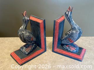 MaxSold Auction: Vintage Hand-Carved Folk Art Wooden Duck Bookends - London (Ontario, Canada) PARTNER MANAGED Downsizing Online Auction - Trillium Crescent
