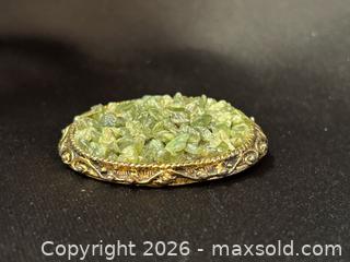 MaxSold Auction: Vintage Jade Chip Cluster Brooch - London (Ontario, Canada) PARTNER MANAGED Downsizing Online Auction - Trillium Crescent