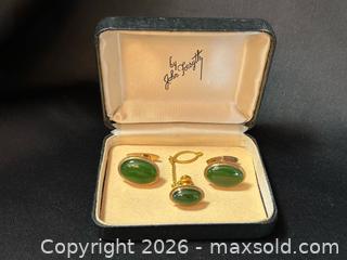 MaxSold Auction: Vintage John Forsyth Cufflink & Tie Tack Set - London (Ontario, Canada) PARTNER MANAGED Downsizing Online Auction - Trillium Crescent