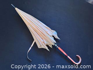 MaxSold Auction: Vintage Light Pink Parasol / Umbrella with Curved Handle - London (Ontario, Canada) PARTNER MANAGED Downsizing Online Auction - Trillium Crescent