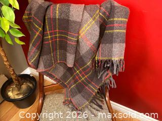 MaxSold Auction: Vintage Plaid Wool Throw - London (Ontario, Canada) PARTNER MANAGED Downsizing Online Auction - Trillium Crescent