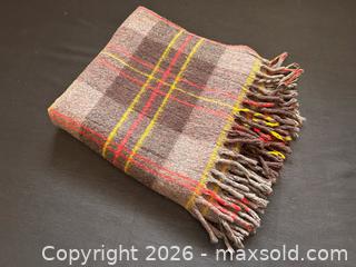 MaxSold Auction: Vintage Plaid Wool Throw - London (Ontario, Canada) PARTNER MANAGED Downsizing Online Auction - Trillium Crescent