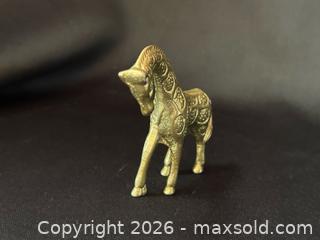 MaxSold Auction: Vintage Solid Brass Giraffe Figurine – Miniature Animal Sculpture - London (Ontario, Canada) PARTNER MANAGED Downsizing Online Auction - Trillium Crescent
