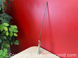 MaxSold Auction: Vintage Solid Brass Long Handle Shoe Horn - London (Ontario, Canada) PARTNER MANAGED Downsizing Online Auction - Trillium Crescent