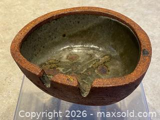 MaxSold Auction: Vintage Studio Pottery Ashtray / Trinket Bowl by Ed Drahanchuk – Canada - London (Ontario, Canada) PARTNER MANAGED Downsizing Online Auction - Trillium Crescent