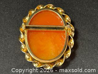MaxSold Auction: Vintage Three Graces Cameo Brooch – Gold Tone Frame - London (Ontario, Canada) PARTNER MANAGED Downsizing Online Auction - Trillium Crescent