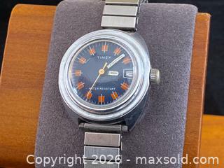 MaxSold Auction: Vintage Timex Mechanical Wristwatch – Water Resistant, Date – Not Running - London (Ontario, Canada) PARTNER MANAGED Downsizing Online Auction - Trillium Crescent