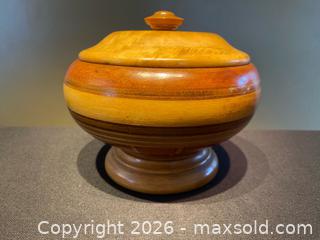 MaxSold Auction: Vintage Turned Wooden Lidded Bowl – Inlaid Banding – Pedestal Base - London (Ontario, Canada) PARTNER MANAGED Downsizing Online Auction - Trillium Crescent