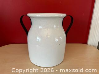 MaxSold Auction: White Crazed Ceramic Crock with Metal Handles - London (Ontario, Canada) PARTNER MANAGED Downsizing Online Auction - Trillium Crescent