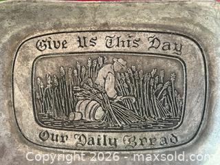 MaxSold Auction: Wilton Armetale Pewter Bread Tray - London (Ontario, Canada) PARTNER MANAGED Downsizing Online Auction - Trillium Crescent