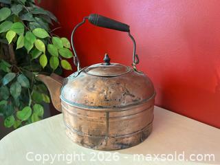 MaxSold Auction: XL Antique Weathered Copper Decor Kettle - London (Ontario, Canada) PARTNER MANAGED Downsizing Online Auction - Trillium Crescent