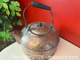 MaxSold Auction: XL Antique Weathered Copper Decor Kettle - London (Ontario, Canada) PARTNER MANAGED Downsizing Online Auction - Trillium Crescent