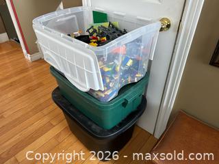 MaxSold Auction: XL Large Bulk Lot of Loose LEGO Bricks, Vehicles & Parts (3 Totes) - London (Ontario, Canada) PARTNER MANAGED Downsizing Online Auction - Trillium Crescent