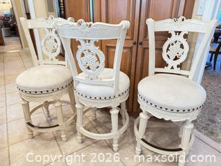 MaxSold Auction: Set of 3 Swivel Counter Stools — Carved Backs, Round Padded Seats - Greenburgh (New York, USA) SELLER MANAGED Moving Online Auction -  Sprain Road