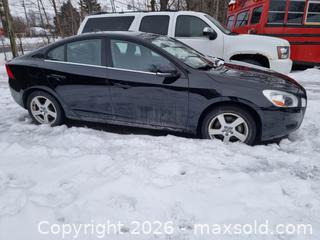 MaxSold Auction: 2012 Volvo S60 T5 Turbo YV1622FS5C2145031 - Ottawa (Ontario, Canada) SELLER MANAGED Commercial Liquidation Online Auction - Boundary                       