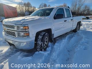 MaxSold Auction: 2016 Chevrolet Silverado Extended Cab 1GCRCNEC1GZ230960 - Ottawa (Ontario, Canada) SELLER MANAGED Commercial Liquidation Online Auction - Boundary                       
