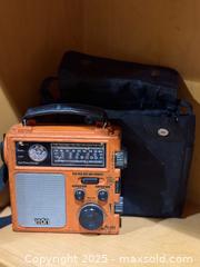 MaxSold Auction: ETON FR-300 Emergency Radio Hand Crank, Flashlight w/ Case - Los Altos (California, USA) SELLER MANAGED Estate Sale Online Auction - Newcastle Drive
