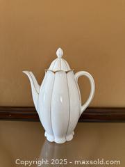 MaxSold Auction: Vintage Coffee Tea Pot Kahala Bavarian Porcelain White Gold Trim Ruffled Rim - Los Altos (California, USA) SELLER MANAGED Estate Sale Online Auction - Newcastle Drive