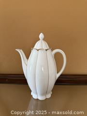 MaxSold Auction: Vintage Coffee Tea Pot Kahala Bavarian Porcelain White Gold Trim Ruffled Rim - Los Altos (California, USA) SELLER MANAGED Estate Sale Online Auction - Newcastle Drive