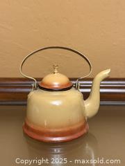MaxSold Auction: Vintage Enameled Tea Kettle - Los Altos (California, USA) SELLER MANAGED Estate Sale Online Auction - Newcastle Drive