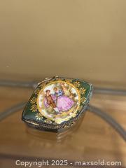 MaxSold Auction: Vintage Limoges Trinket Pill Box France D'Art Fragonard Courting Couple Scene - Los Altos (California, USA) SELLER MANAGED Estate Sale Online Auction - Newcastle Drive