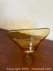 MaxSold Auction: Vintage Mid-Century Viking Amber Glass Bowl - Los Altos (California, USA) SELLER MANAGED Estate Sale Online Auction - Newcastle Drive