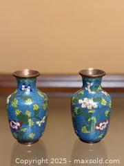 MaxSold Auction: Vintage Mini Chinese Enameled Cloisonne Vases - Los Altos (California, USA) SELLER MANAGED Estate Sale Online Auction - Newcastle Drive
