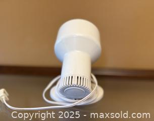 MaxSold Auction: Vintage Underwriters Laboratories Portable Table Lamp - Los Altos (California, USA) SELLER MANAGED Estate Sale Online Auction - Newcastle Drive