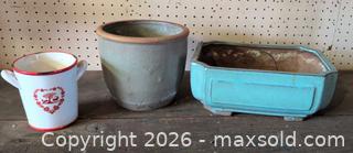 MaxSold Auction: 3 Flower Pots B - London (Ontario, Canada) PARTNER MANAGED Downsizing Online Auction - Ford Crescent