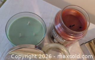 MaxSold Auction: Candles A  - London (Ontario, Canada) PARTNER MANAGED Downsizing Online Auction - Ford Crescent