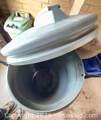 MaxSold Auction: Garbage and Recycling B - London (Ontario, Canada) PARTNER MANAGED Downsizing Online Auction - Ford Crescent