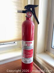 MaxSold Auction: Health and Safety A - London (Ontario, Canada) PARTNER MANAGED Downsizing Online Auction - Ford Crescent