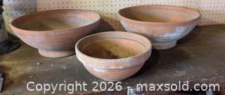 MaxSold Auction: Terracotta Bowls B - London (Ontario, Canada) PARTNER MANAGED Downsizing Online Auction - Ford Crescent