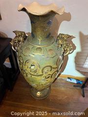 MaxSold Auction: Huge antique Japanese satsuma floor vase - San Jose (California, USA) SELLER MANAGED Estate Sale Online Auction -  Bennett Way