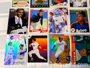 MaxSold Auction: BASEBALL CARD MIXED LOT OF 24 - Kingston (Ontario, Canada) SELLER MANAGED Downsizing Online Auction - Rosemund Crescent