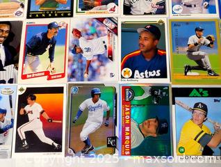MaxSold Auction: BASEBALL CARD MIXED LOT OF 24 - Kingston (Ontario, Canada) SELLER MANAGED Downsizing Online Auction - Rosemund Crescent