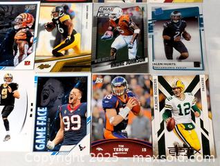 MaxSold Auction: FOOTBALL CARD LOT OF 24 - Kingston (Ontario, Canada) SELLER MANAGED Downsizing Online Auction - Rosemund Crescent