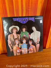 MaxSold Auction: 1969 Velvett Fogg Vinyl LP Psychedelic Rock - Hamilton (Ontario, Canada) SELLER MANAGED Estate Sale Online Auction - Gertrude Street