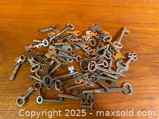 MaxSold Auction: Antique Skeleton Keys - Hamilton (Ontario, Canada) SELLER MANAGED Estate Sale Online Auction - Gertrude Street