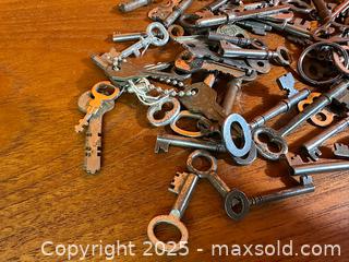MaxSold Auction: Antique Skeleton Keys - Hamilton (Ontario, Canada) SELLER MANAGED Estate Sale Online Auction - Gertrude Street