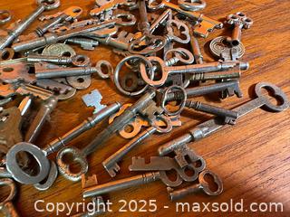 MaxSold Auction: Antique Skeleton Keys - Hamilton (Ontario, Canada) SELLER MANAGED Estate Sale Online Auction - Gertrude Street