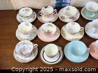 MaxSold Auction: Cracked or Crazed Tea Cups + Saucers - Hamilton (Ontario, Canada) SELLER MANAGED Estate Sale Online Auction - Gertrude Street